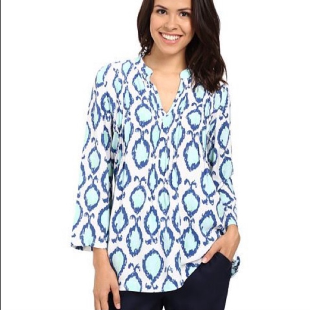 Lilly Pulitzer Sarasota tunic in hook you in pattern